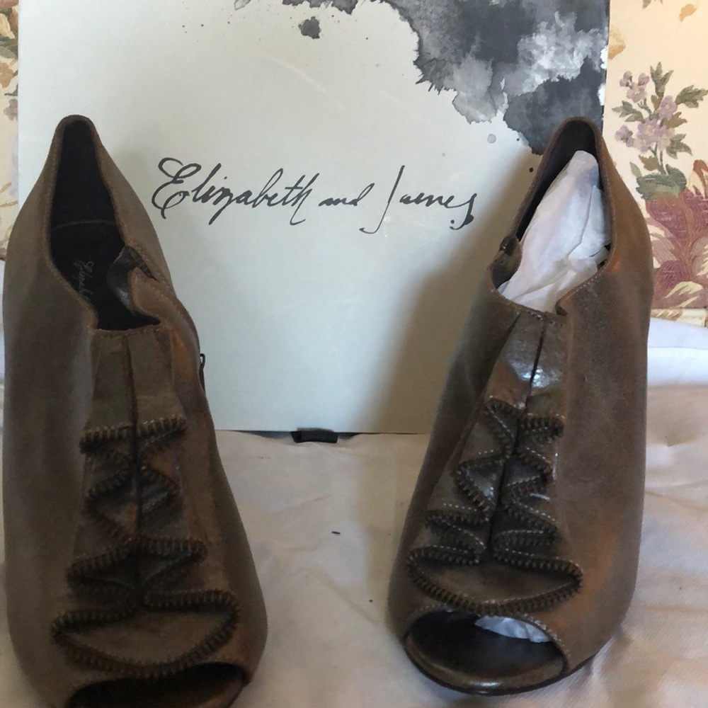 Elizabeth and James metallic peep pumps